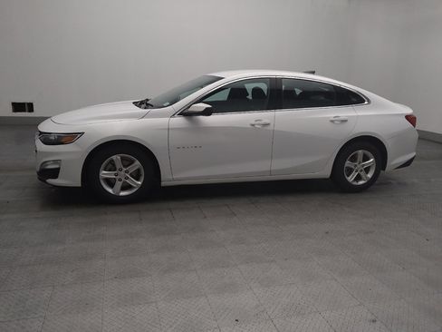 Used 2022 Chevrolet Malibu LS w/ Driver Confidence Package II FWD image 2