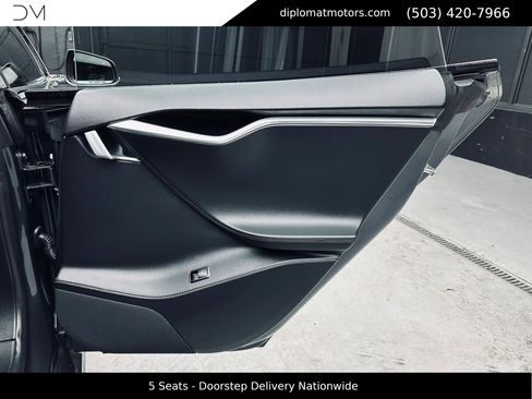 Used 2015 Tesla Model S 85 image 27