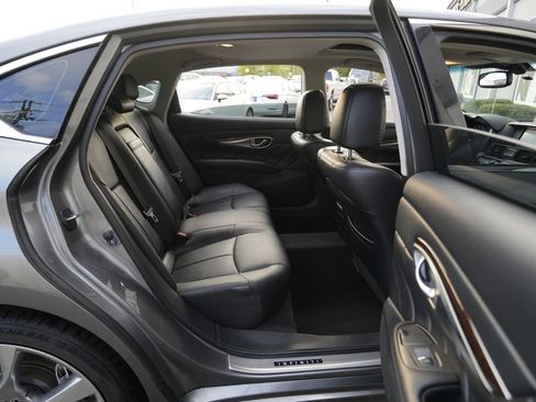 Used 2015 INFINITI Q70 L 3.7 RWD image 36