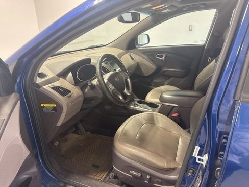 Used 2013 Hyundai Tucson Limited w/ Premium Pkg image 12