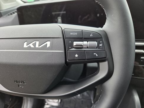 New 2026 Kia Sportage LX FWD image 37