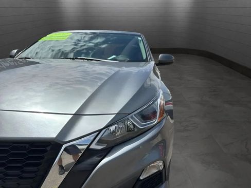 Used 2022 Nissan Altima 2.5 S FWD image 41