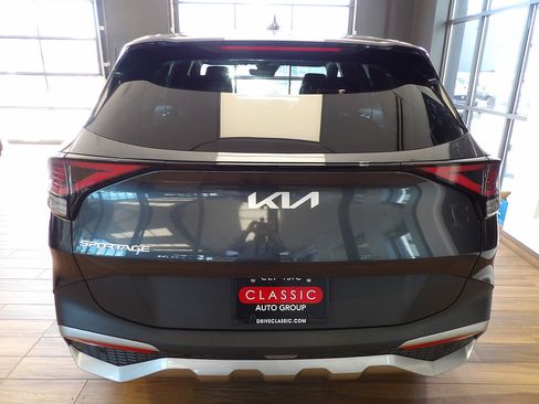 Used 2023 Kia Sportage EX FWD image 7
