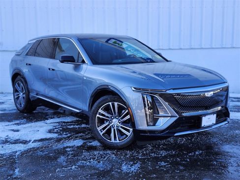 New 2026 Cadillac Lyriq Luxury image 1