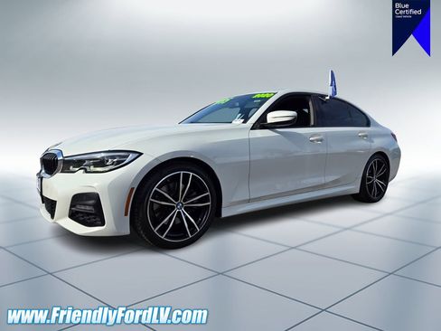 Used 2020 BMW 330i Sedan w/ M Sport Package RWD image 3