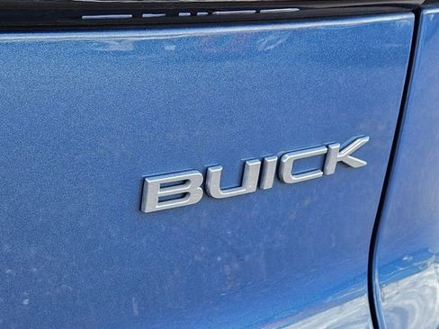 Used 2025 Buick Enclave Preferred FWD image 17