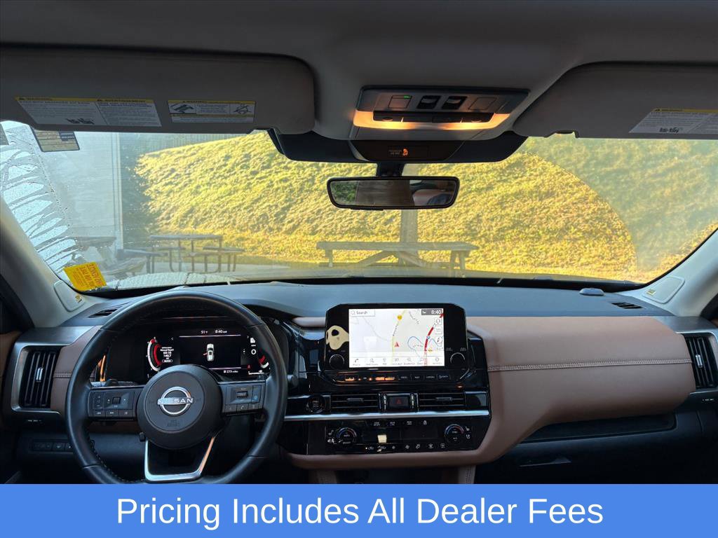 Certified 2025 Nissan Pathfinder Platinum w/ Cargo Package AWD/4WD image 6