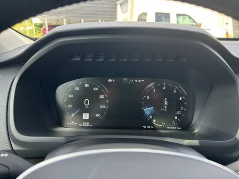 Used 2018 Volvo XC90 T6 Momentum w/ Convenience Package AWD/4WD image 15