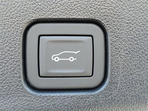 New 2025 GMC Acadia AT4 w/ Super Cruise Package image 27