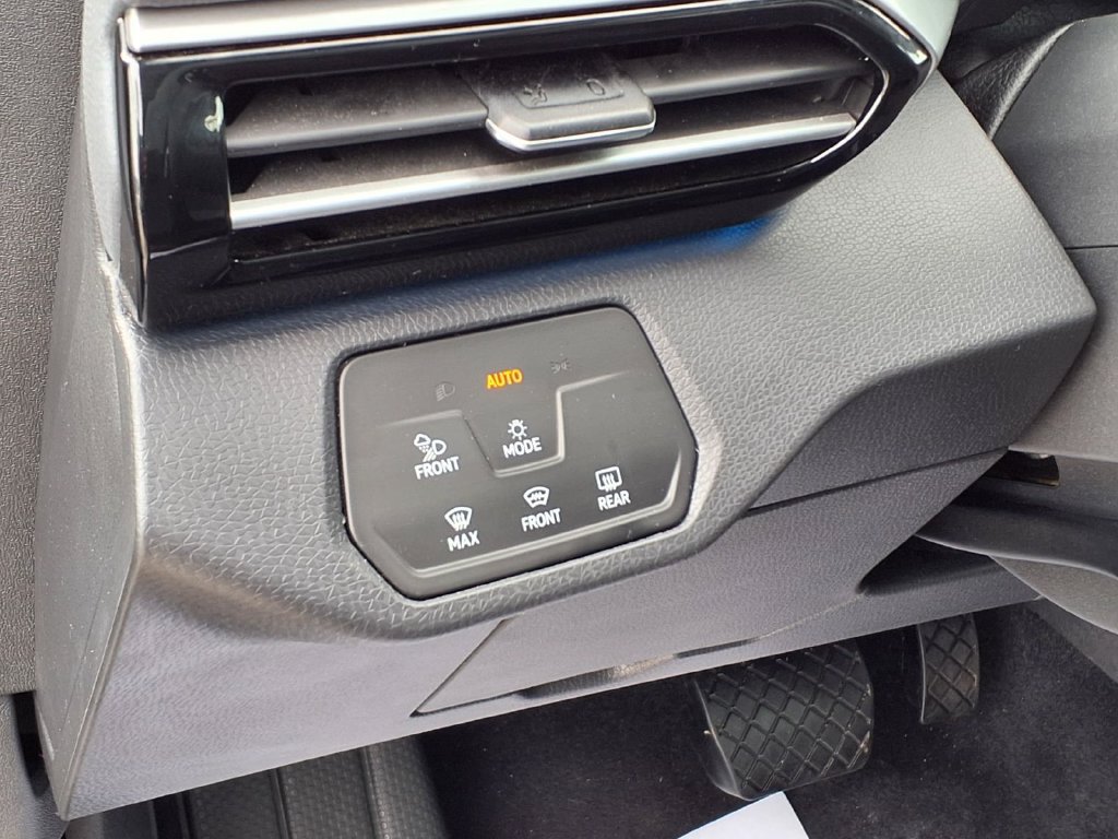 Used 2023 Volkswagen ID.4 Pro S AWD/4WD image 11