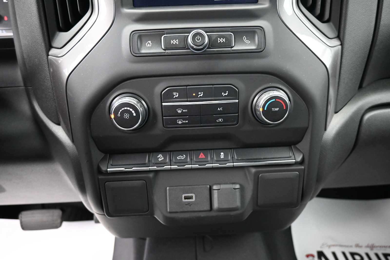 Used 2020 Chevrolet Silverado 1500 Custom Trail Boss w/ Custom Convenience Package AWD/4WD image 9