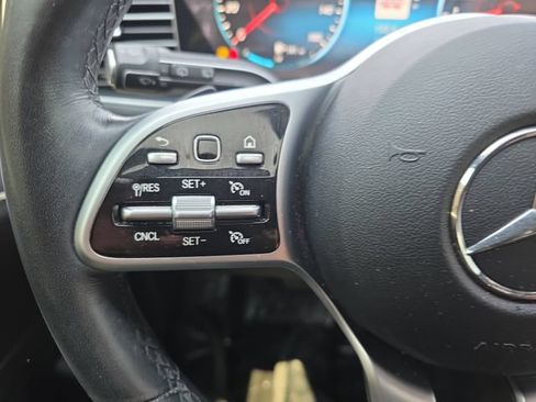 Used 2021 Mercedes-Benz GLS 450 4MATIC image 21