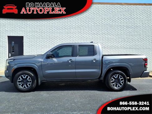 Used 2024 Nissan Frontier SL w/ Technology Package image 1