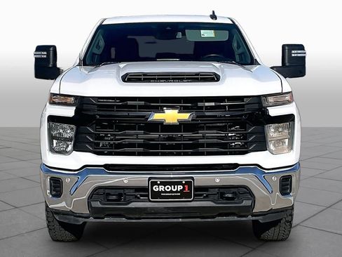 Used 2025 Chevrolet Silverado 3500 W/T w/ WT/CX Safety Package AWD/4WD image 4