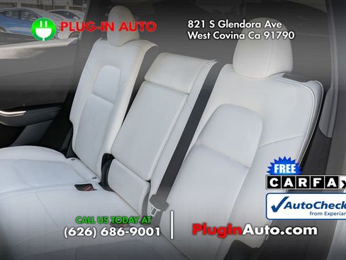 Used 2023 Tesla Model Y Performance image 10