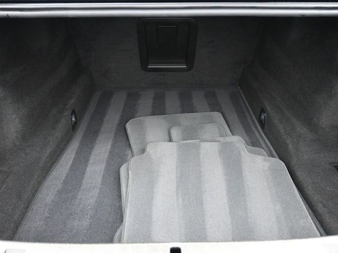 Used 2022 BMW 750i xDrive w/ Executive Package image 24