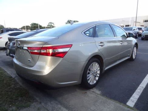 Used 2014 Toyota Avalon Limited FWD image 6