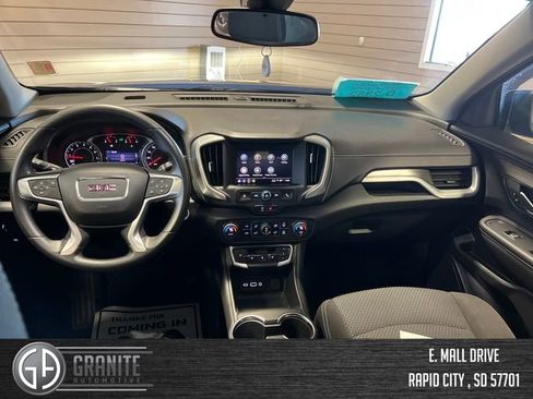 Used 2022 GMC Terrain SLE w/ Driver Convenience Package image 12