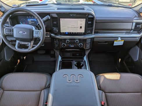 New 2026 Ford F350 King Ranch w/ FX4 Off-Road Package AWD/4WD image 15