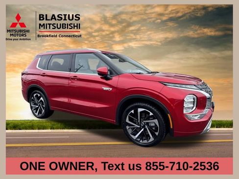 Used 2023 Mitsubishi Outlander SEL image 1
