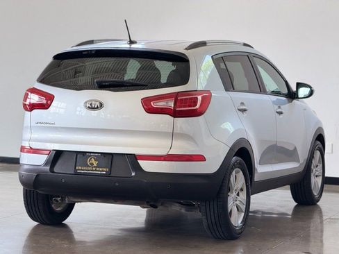 Used 2011 Kia Sportage LX w/ Convenience Pkg AWD/4WD image 7