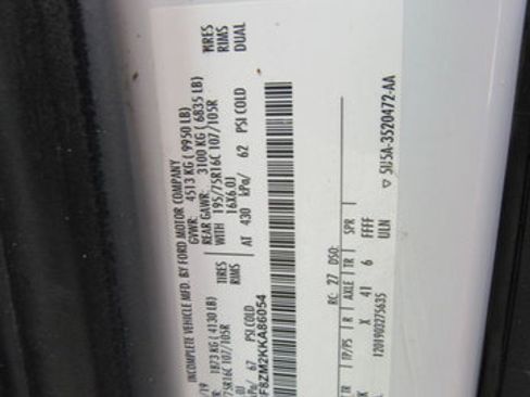 Used 2019 Ford Transit 350 156 DRW RWD image 24