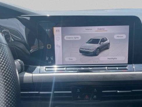Used 2022 Volkswagen GTI SE FWD image 18