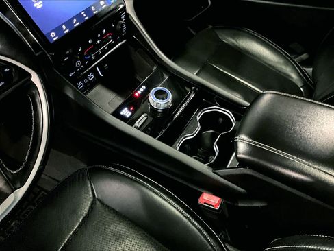 Used 2021 Jeep Grand Cherokee L Limited w/ Luxury Tech Group II image 21