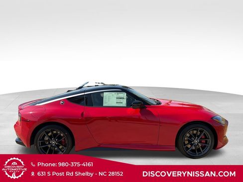 New 2026 Nissan Z Performance w/ Floor Mat Package RWD image 5
