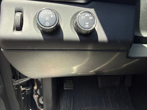 Used 2015 Chevrolet Tahoe LT AWD/4WD image 12