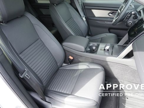 Used 2025 Land Rover Discovery Sport Dynamic SE AWD/4WD image 24