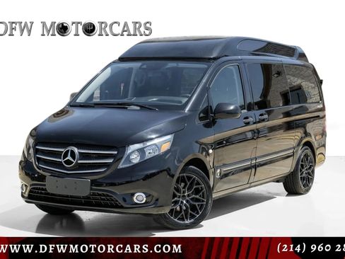 Used 2020 Mercedes-Benz Metris Passenger image 1