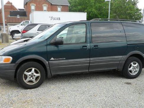 Used 1999 Pontiac Montana Extended w/ Opt Pkg image 1