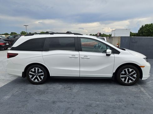 Used 2025 Honda Odyssey EX-L image 6