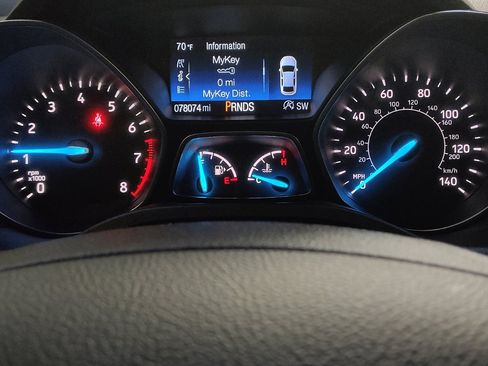 Used 2018 Ford Escape SE image 23