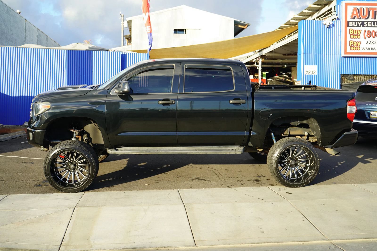 Used 2018 Toyota Tundra SR5 AWD/4WD image 2