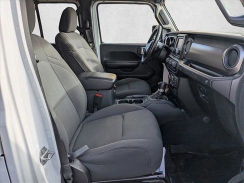 Used 2020 Jeep Wrangler Unlimited Sport image 21