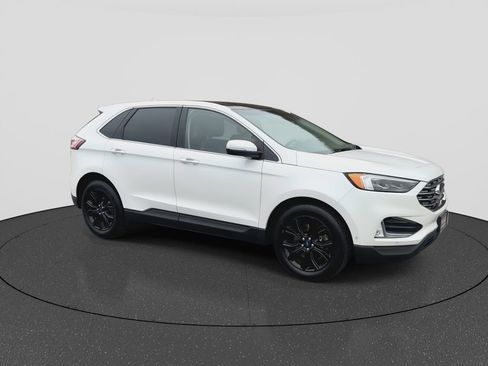 Used 2020 Ford Edge Titanium w/ Equipment Group 301A image 2