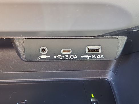 Certified 2024 Subaru Crosstrek 2.5i Limited AWD/4WD image 9