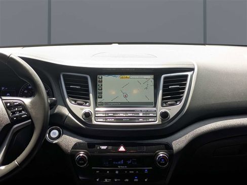 Used 2017 Hyundai Tucson Limited FWD image 17