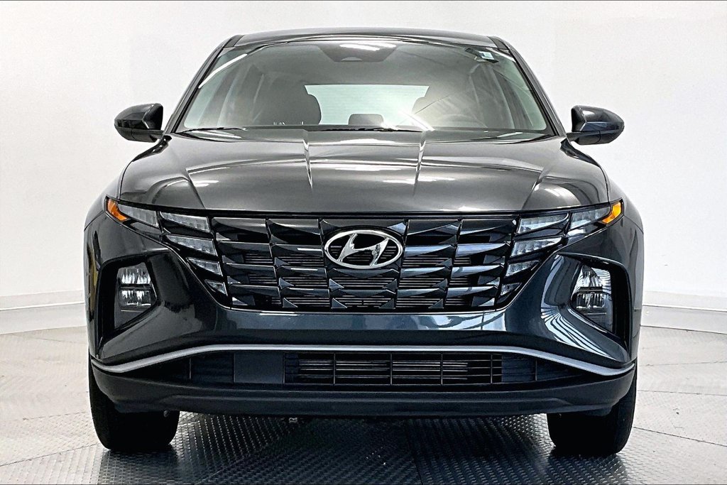 Used 2024 Hyundai Tucson SE AWD/4WD image 3