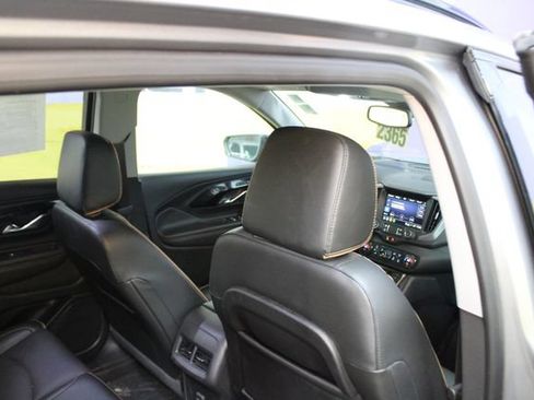 Used 2023 GMC Terrain AT4 w/ Infotainment Package II AWD/4WD image 10