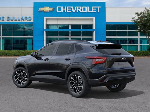 New 2026 Chevrolet Trax RS w/ Driver Confidence Package image 3