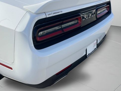 Used 2022 Dodge Challenger GT RWD image 10