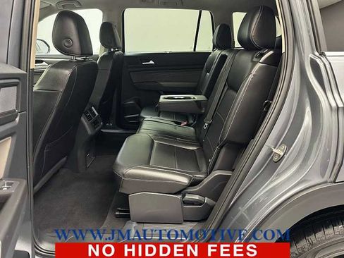 Used 2022 Volkswagen Atlas SEL R-Line image 15