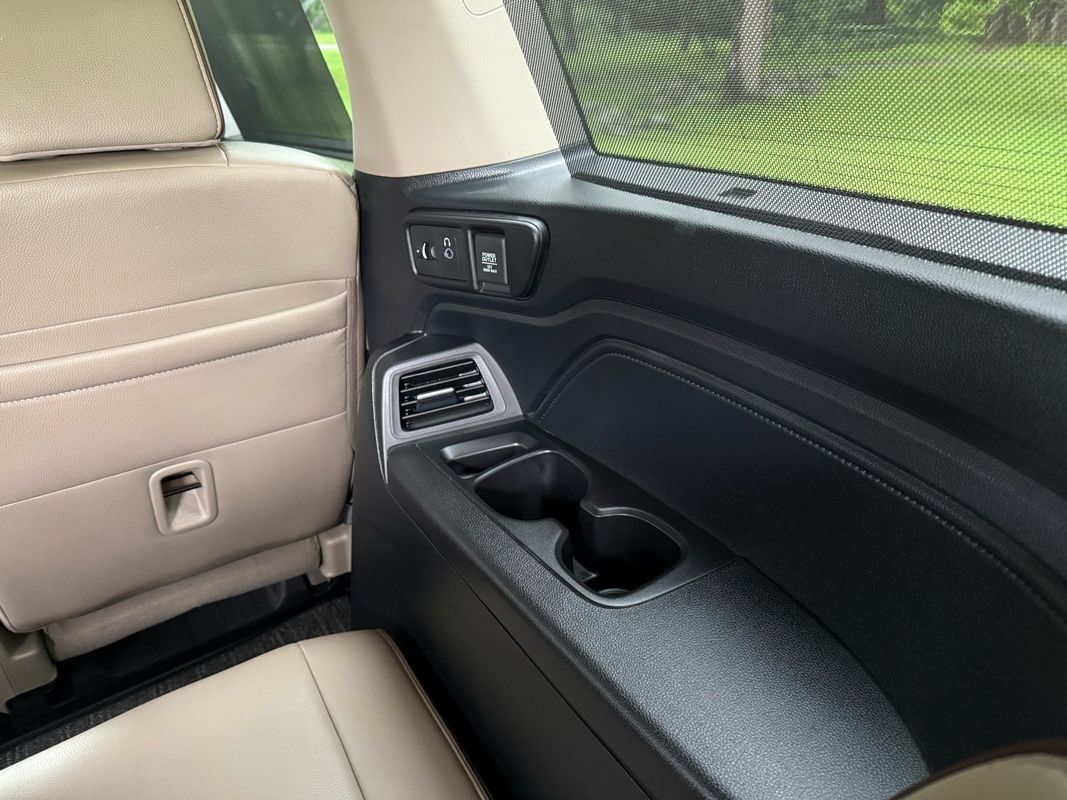 Used 2023 Honda Odyssey Elite image 36