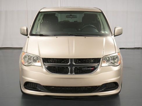 Used 2013 Dodge Grand Caravan SXT image 8