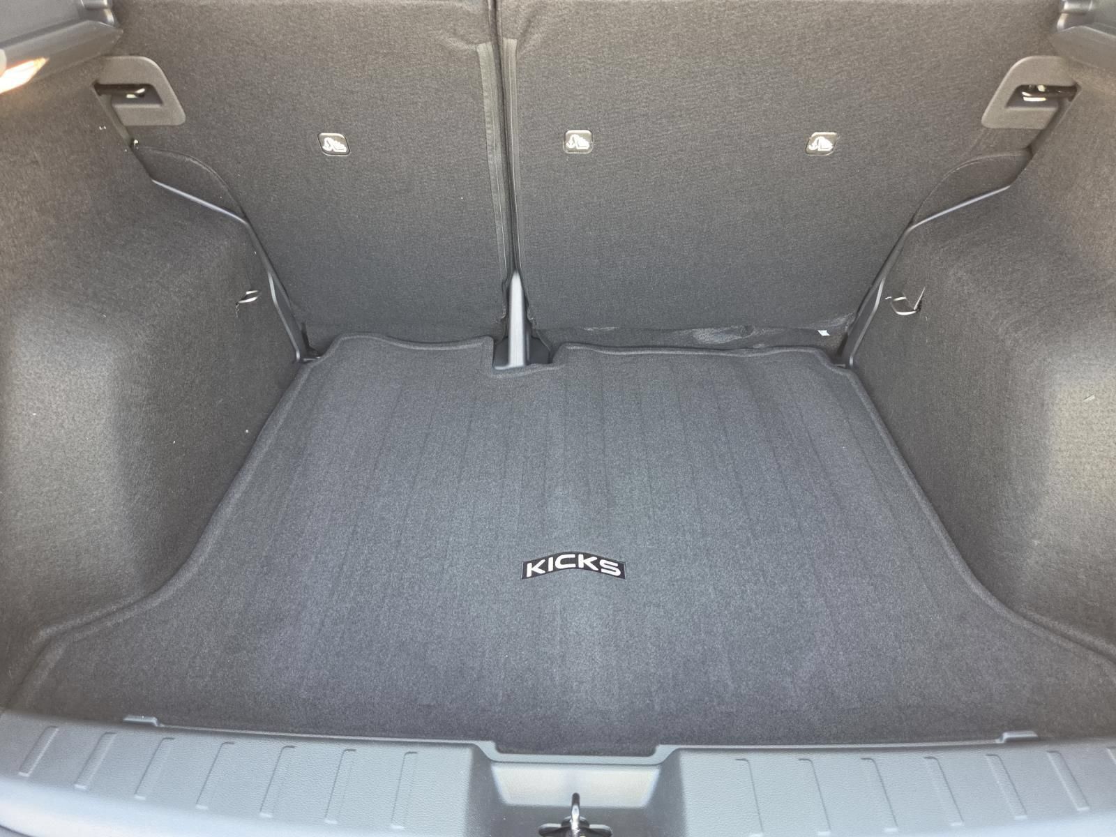 New 2027 Nissan Kicks S FWD image 11