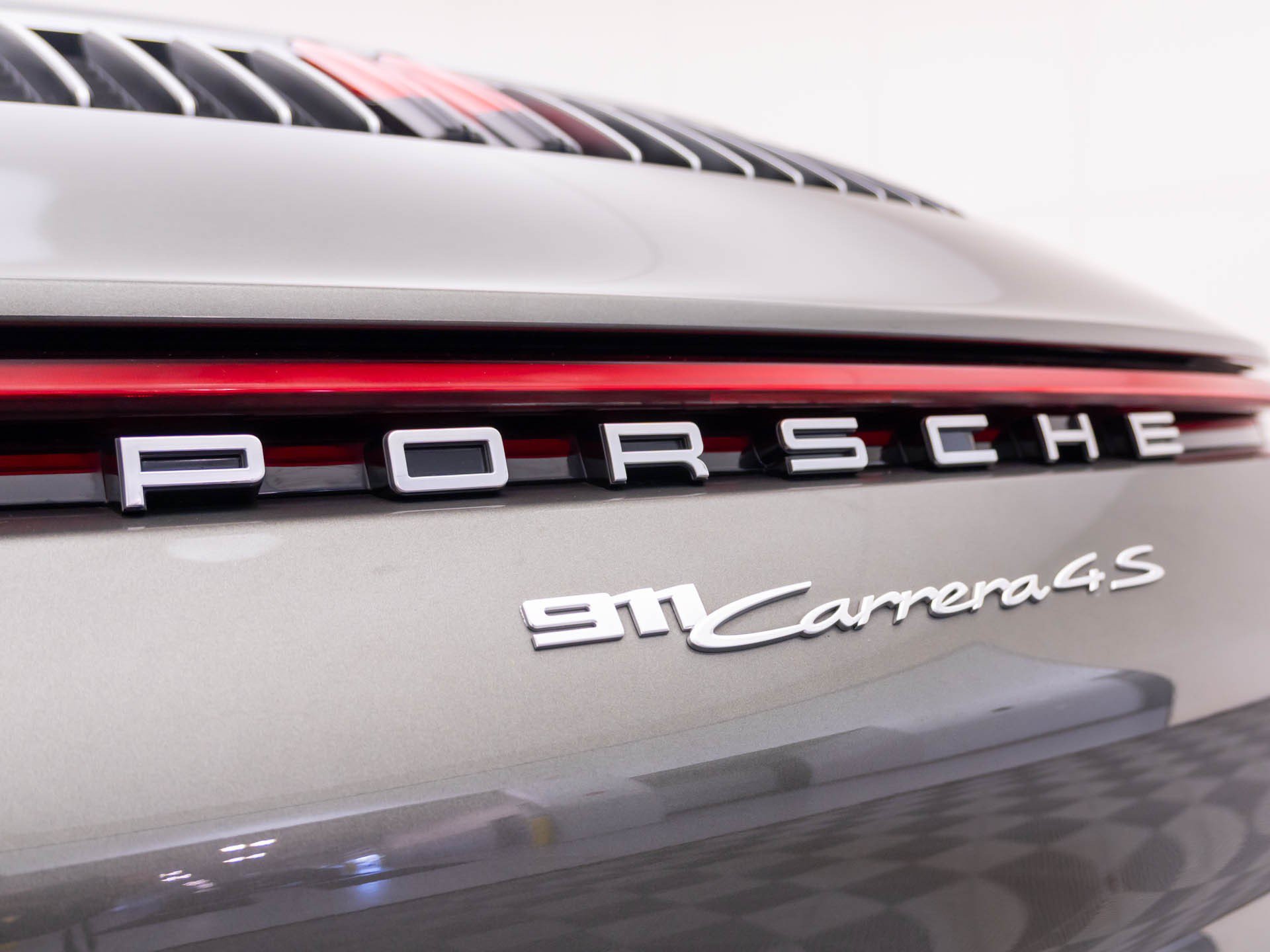 Certified 2020 Porsche 911 Carrera 4S AWD/4WD image 33