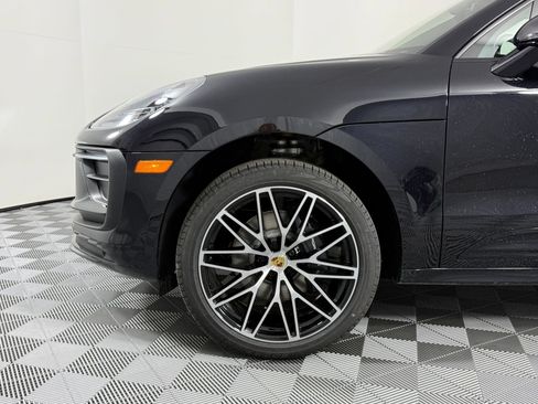 Certified 2026 Porsche Macan AWD/4WD image 13